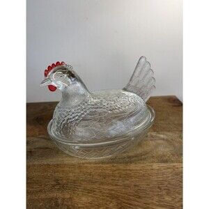 Vintage Clear Hen On A Nest With Red Painted Comb and Wattle 6 1/4 Mint